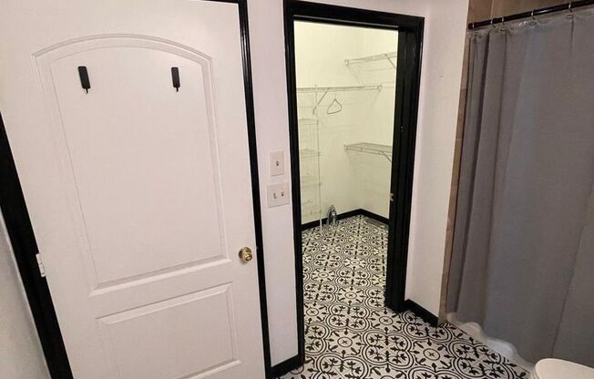 1 bed, 1 bath, $1,945