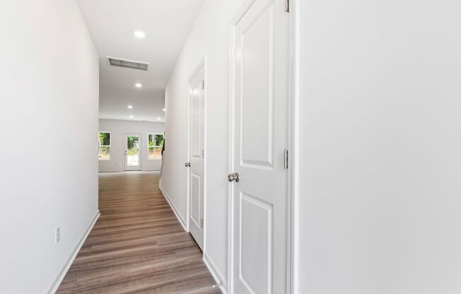 Modern 3-Bedroom Townhome Near Downtown Durham – Limited-Time Offer