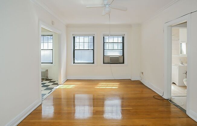 Studio, 1 bath, 423 sqft, $1,635, Unit 540-2C