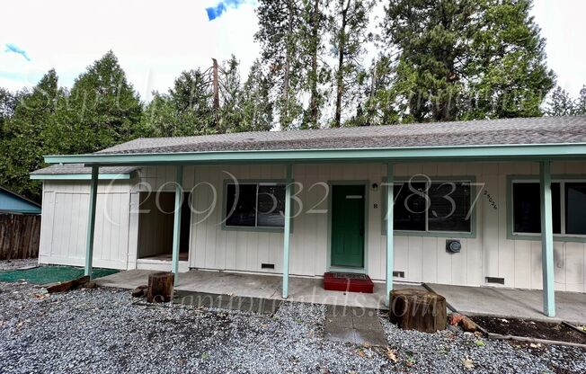 2 Bedroom 1 Bath Duplex In Sierra Village With Trash & Water Included!!!