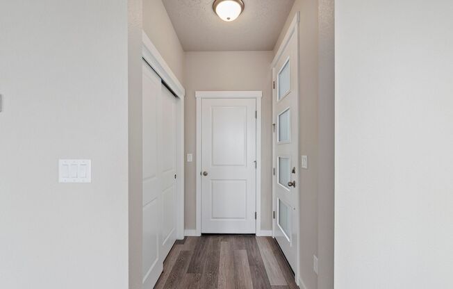 Charming & Modern Townhouse in Meridian!