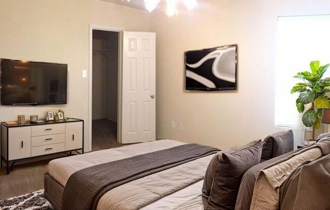Spacious 3bdrm/2bth Home in Old Town Village!