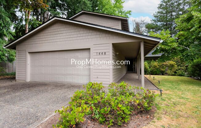 Beautiful Four Bedroom Escape in Palisades!