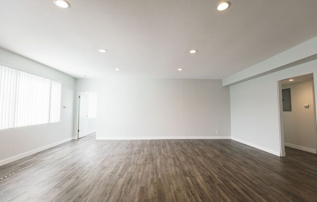 2 beds, 2 baths, 1,300 sqft, $2,998, Unit 314