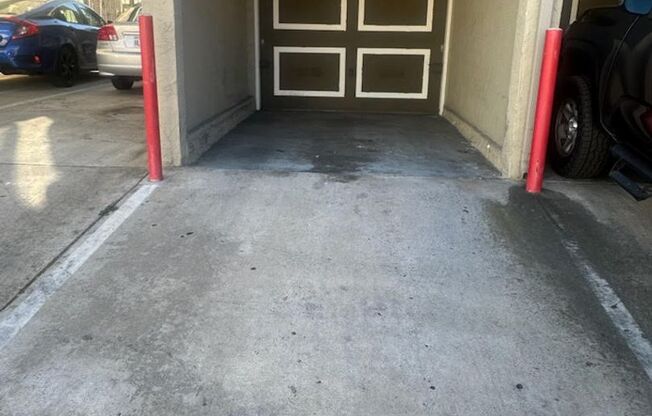 2 beds, 2 baths, 728 sqft, $2,875, Unit 23