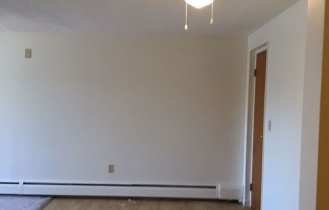 1 bed, 1 bath, 700 sqft, $1,650, Unit 150-4E