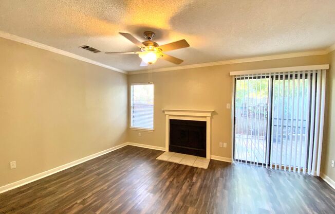 2 beds, 1 bath, $1,795