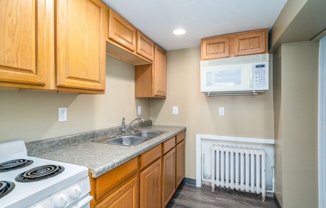 1 bed, 1 bath, 624 sqft, $550, Unit 2 Basement