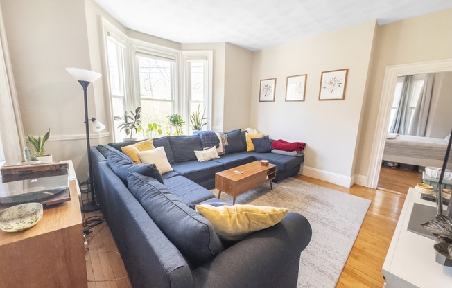 68 PLEASANT ST