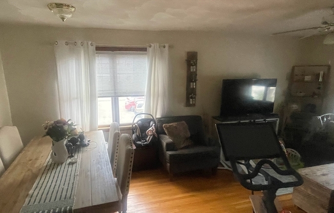 1 bed, 1 bath, 800 sqft, $2,250, Unit 3