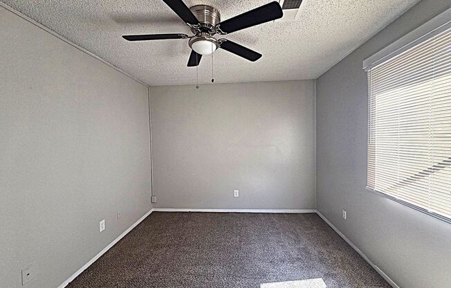 2 beds, 1 bath, 875 sqft, $1,159, Unit 705 #7