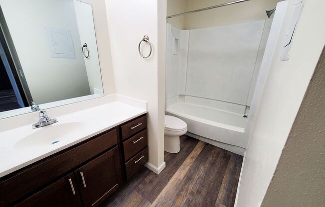 1 bed, 1 bath, 700 sqft, $1,169, Unit 2117-6