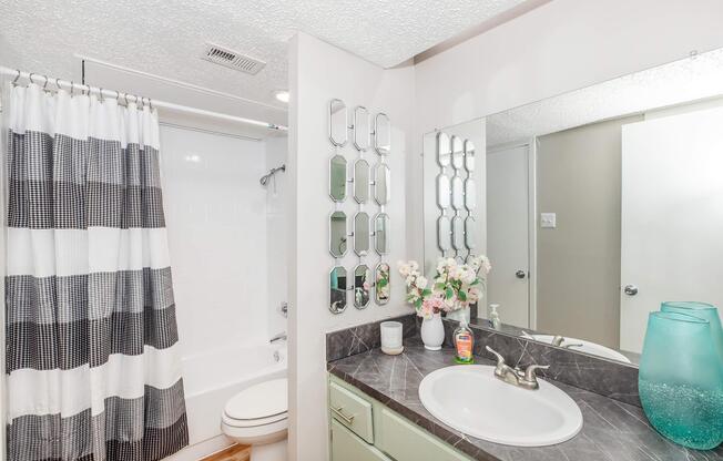 1 bed, 1 bath, 585 sqft, $960