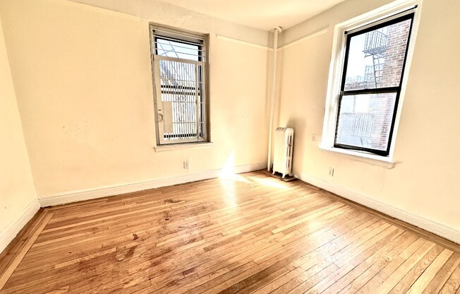 5008 BROADWAY