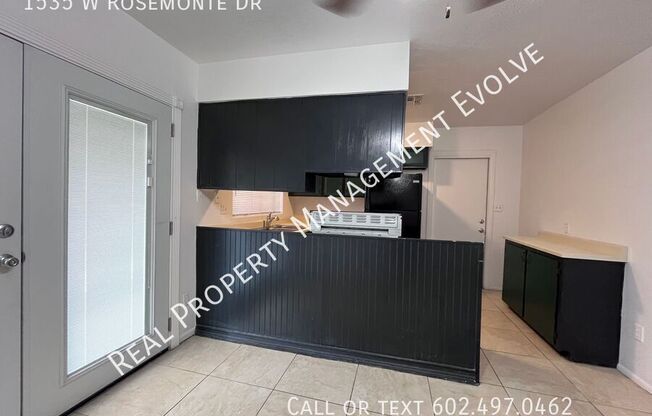 1535 W ROSEMONTE DR