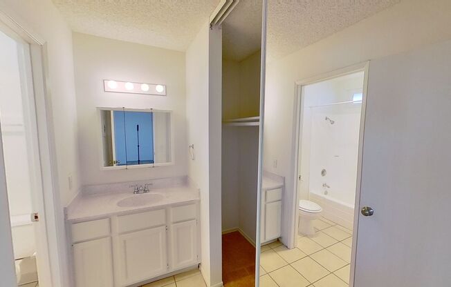 Studio, 1 bath, 530 sqft, $1,850, Unit A