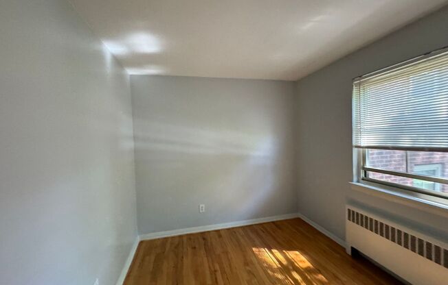 2 beds, 1 bath, 825 sqft, $2,500, Unit S021