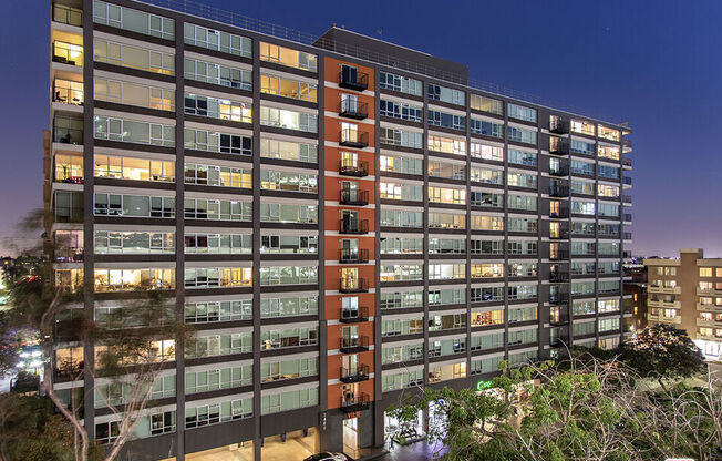2 beds, 2 baths, 1,292 sqft, $3,870, Unit 1101