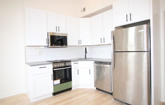 1507 W Girard Ave