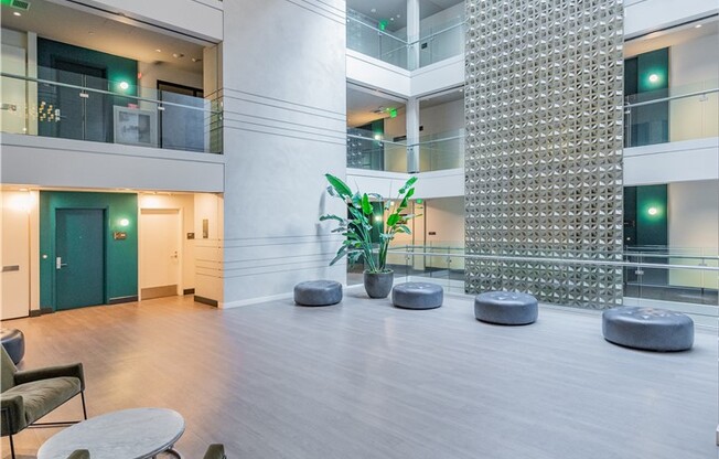 1 bed, 1 bath, 711 sqft, $2,800, Unit 1414