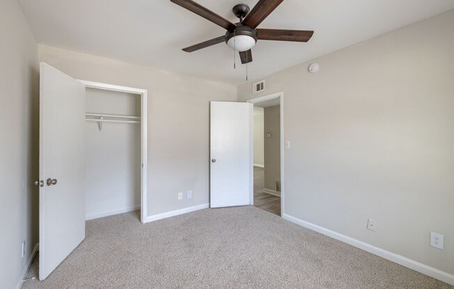 2 beds, 1 bath, 850 sqft, $1,250, Unit 00-A3