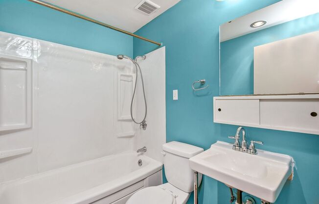 Studio, 1 bath, 405 sqft, $1,220, Unit 1