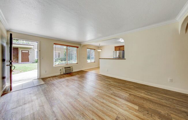 Ground-floor condo in a gated El Cajon community!