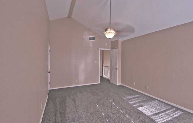 3 beds, 2.5 baths, $1,915