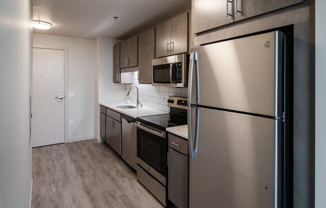 Studio, 1 bath, 520 sqft, $1,500, Unit 615