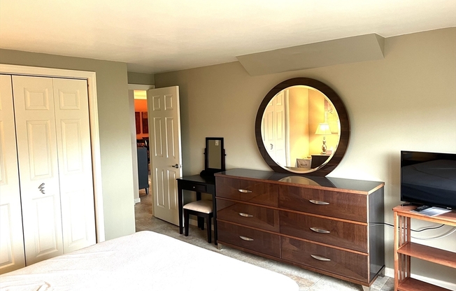 3 beds, 2 baths, 1,644 sqft, $3,800, Unit 711