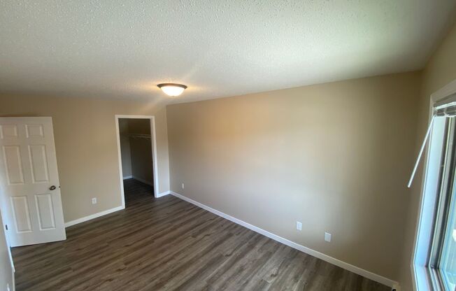 2 beds, 1 bath, 850 sqft, $1,199, Unit 103