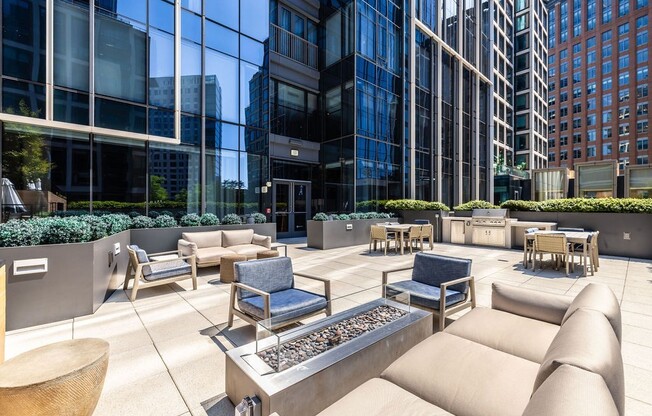 1 bed, 1 bath, 691 sqft, $5,650, Unit 1912