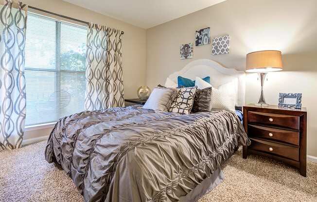 Gorgeous Bedroom at Canter Chase Apartments, Louisville, 40242