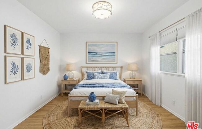 1944 S BEVERLY GLN BLVD