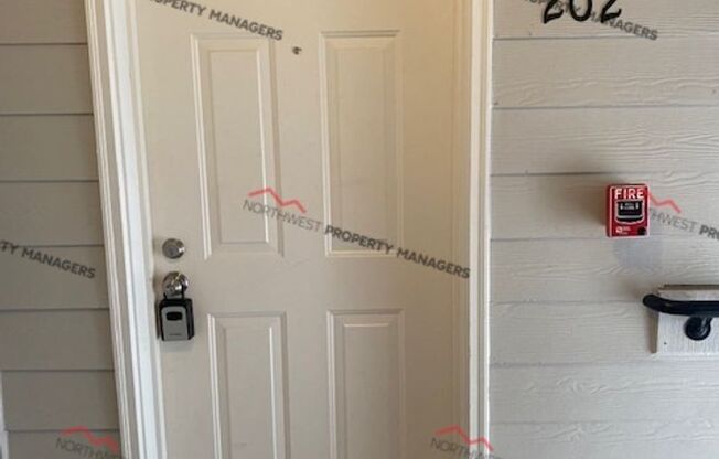 STATUS: *RENTED* | R202 | $1695.00 + $100.00 flat rate w/s/g *** MOVE IN SPECIAL***