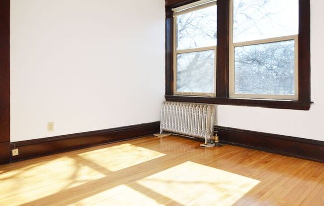 1 bed, 1 bath, 410 sqft, $995, Unit 5 - 128 - 201