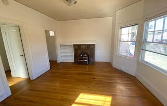 Studio, 1 bath, 462 sqft, $1,650, Unit 5