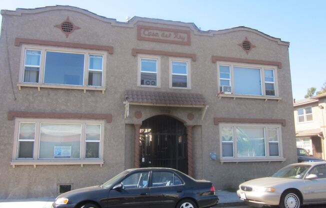 1728-1730 E. 7th St.