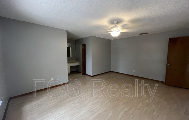 3701 MARTIN ST