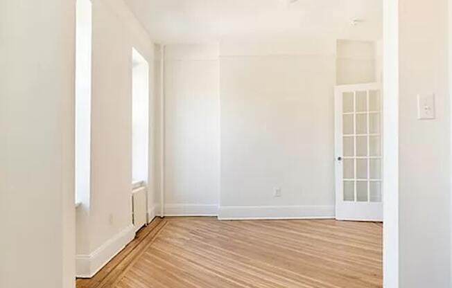 252 LAFAYETTE AVE