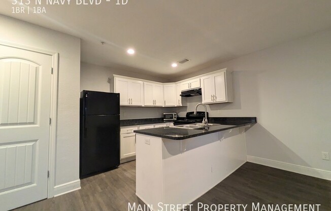 1 bed, 1 bath, 600 sqft, $1,150