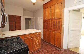 2 beds, 1 bath, $1,450