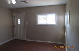 4 beds, 2 baths, $925