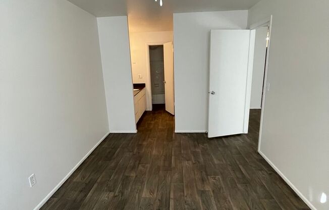 1 bed, 1 bath, 700 sqft, $1,250, Unit 05BN