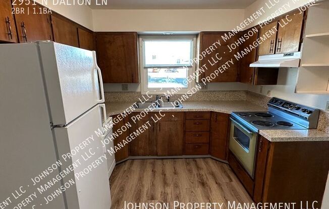 2951 N DALTON LN