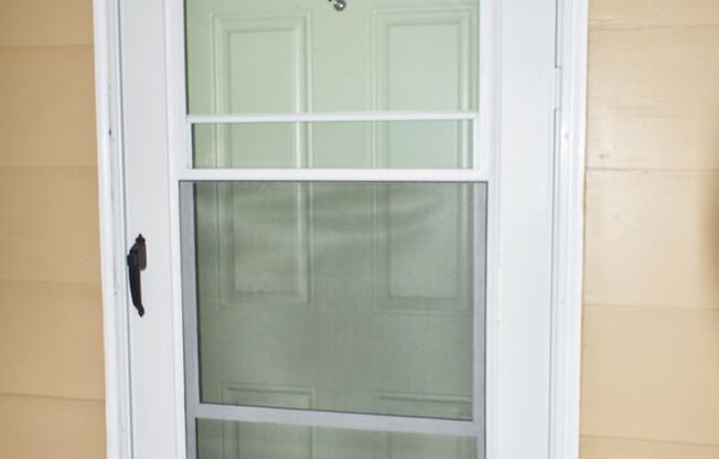 2 beds, 1 bath, 775 sqft, $1,395, Unit 450-8