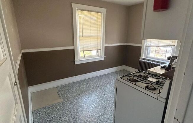 BIG ONE BEDROOM APARTMENT FOR RENT IN LANSDALE