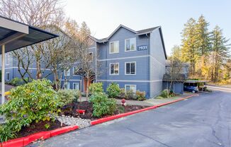 Charming 2-Bedroom, 2-Bathroom Upstairs Unit Near Multnomah Village