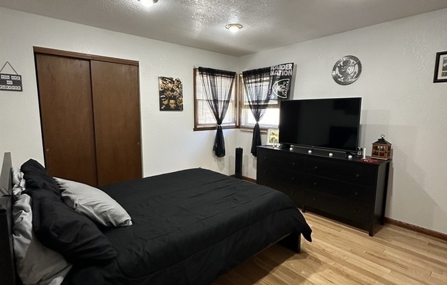 5304 S 14 ST