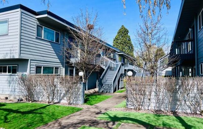 #196-2959 SE Monroe St